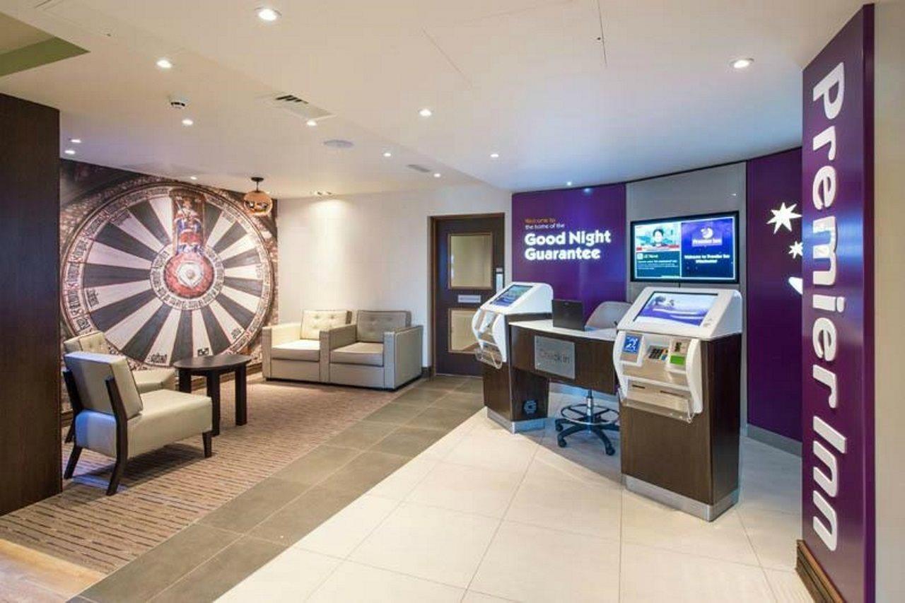 Premier Inn วินเชสเตอร์ ภายนอก รูปภาพ